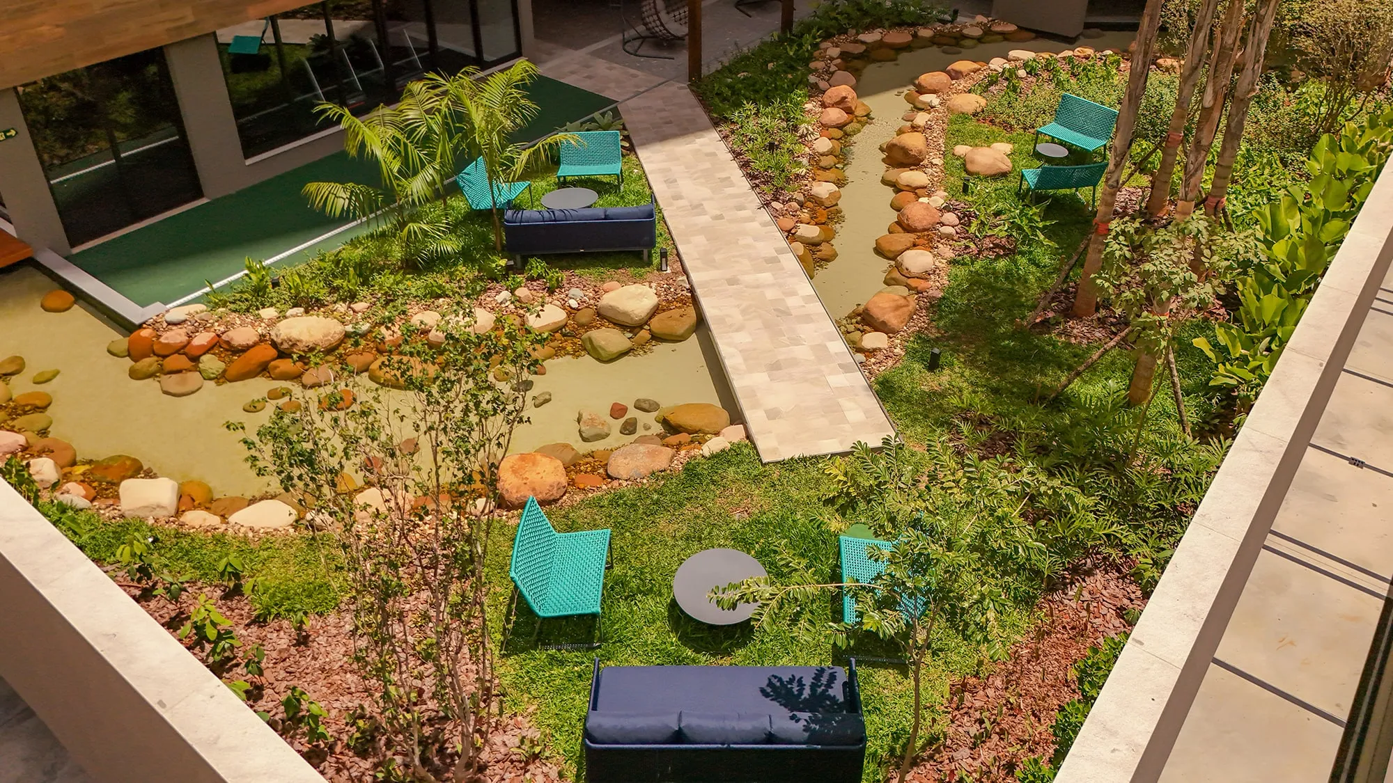 Casa Brasileira Consciente — Praça com Lago, em vista superior