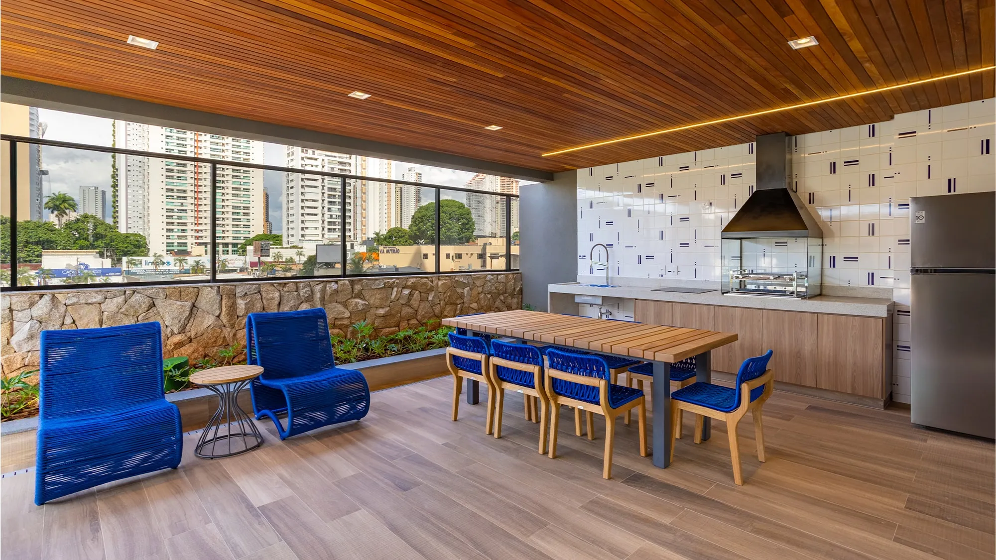 Casa Brasileira Consciente — Espaço gourmet, com churrasqueira e chopeira